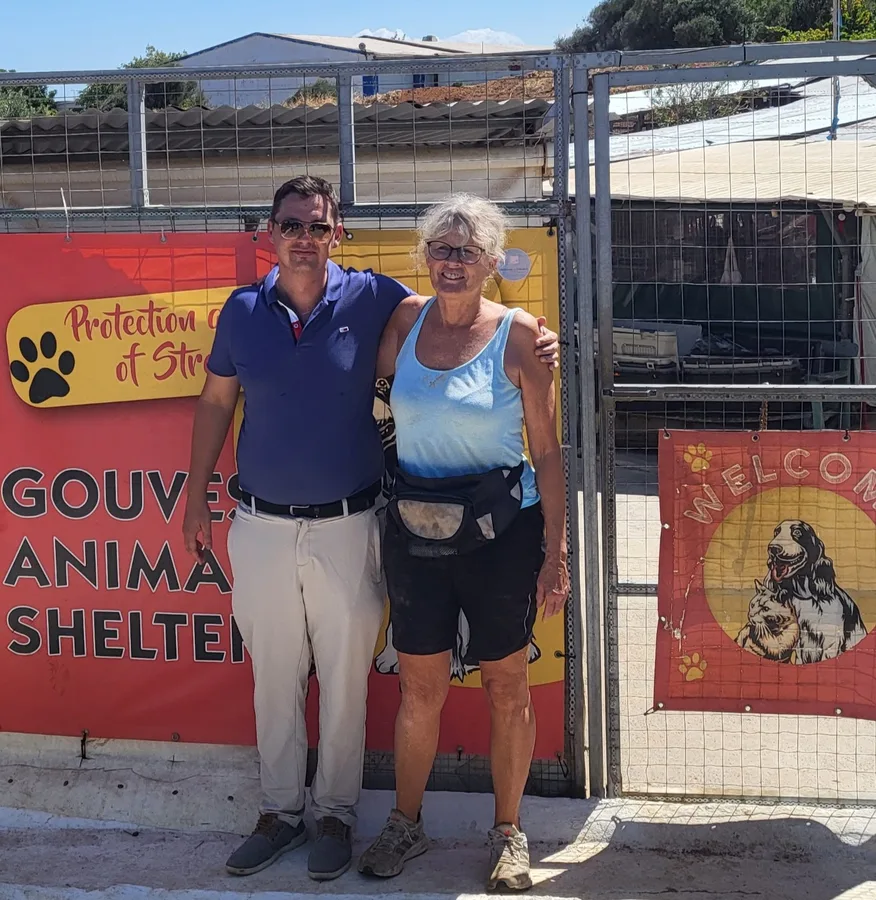 Übergabe der Spende am Gouves Animal Shelter auf Kreta